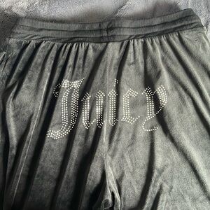 Juicy pants